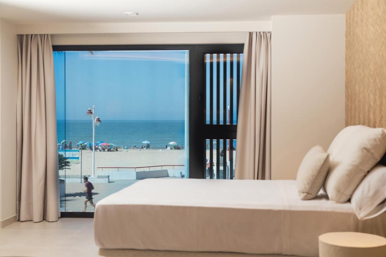 Apartamentos Playa Victoria Cádis Exterior foto